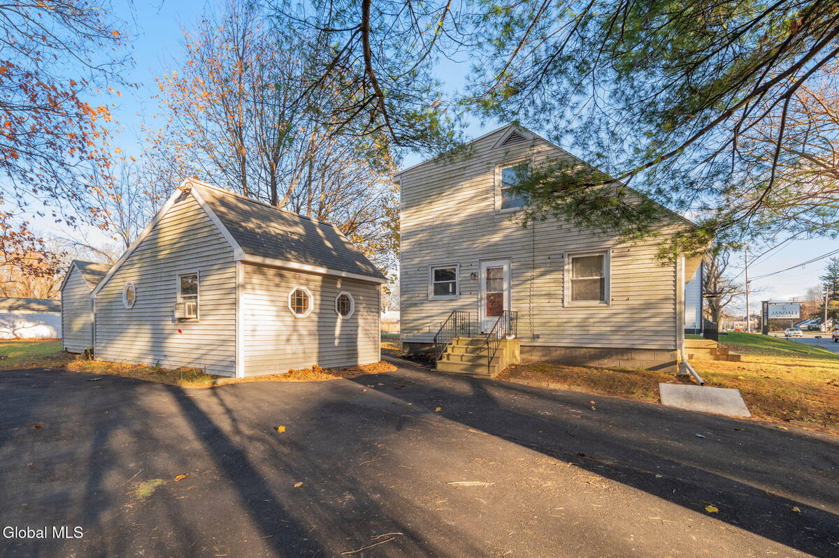 #33 photo, 829 Troy-Schenectady Road, Colonie , NY 12110