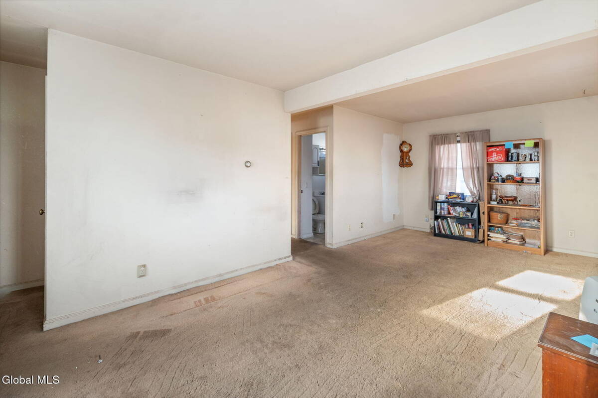 #5 photo, 829 Troy-Schenectady Road, Colonie , NY 12110