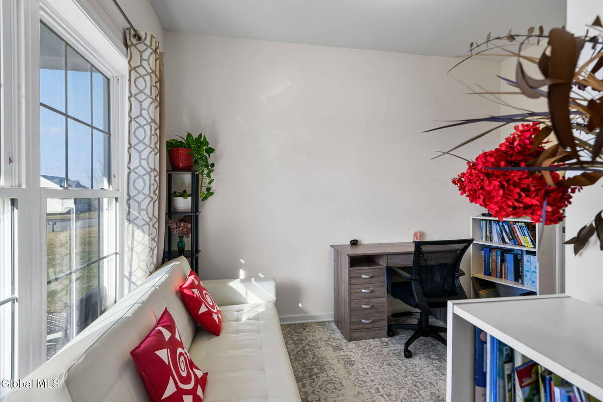 #23 photo, 2 Birch Court, North Greenbush , NY 12180