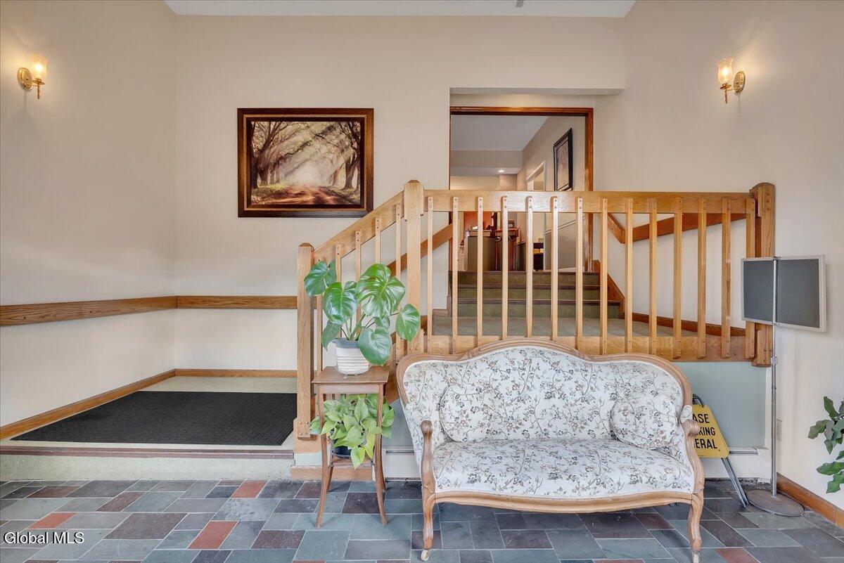 #10 photo, 891 Madison Avenue, Albany , NY 12208