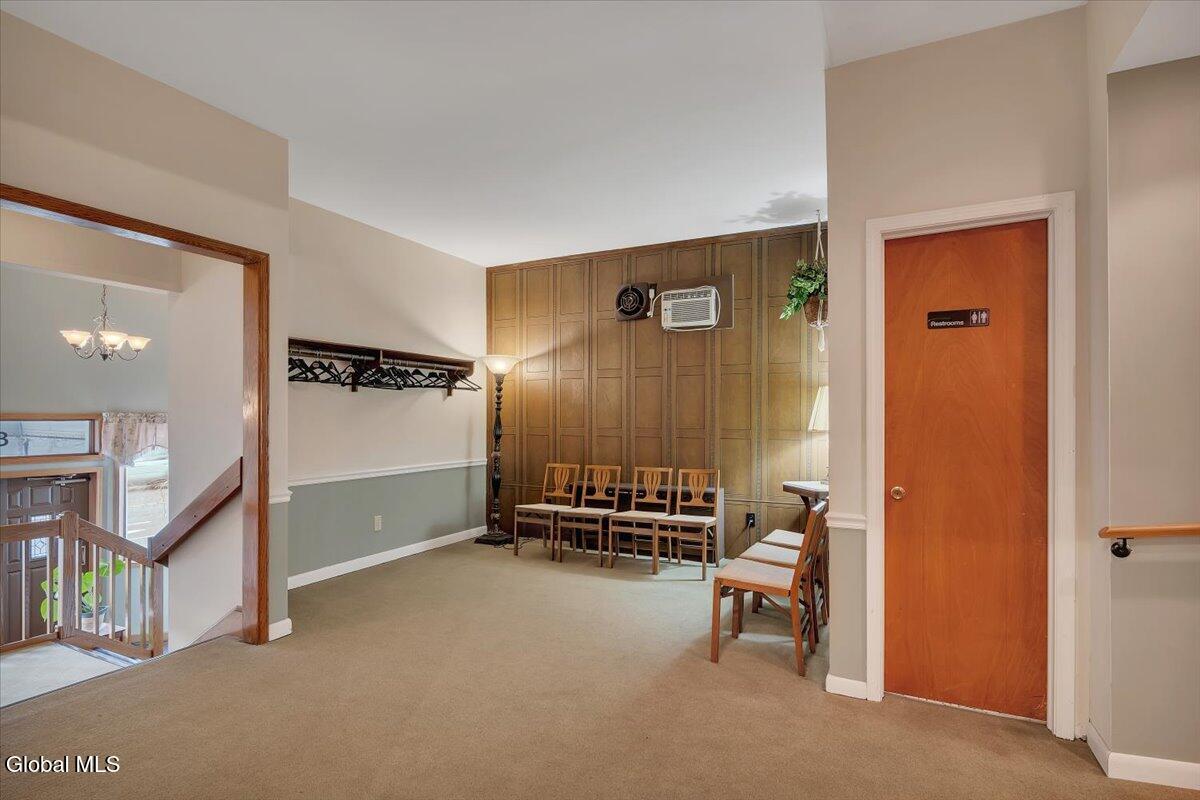 #12 photo, 891 Madison Avenue, Albany , NY 12208