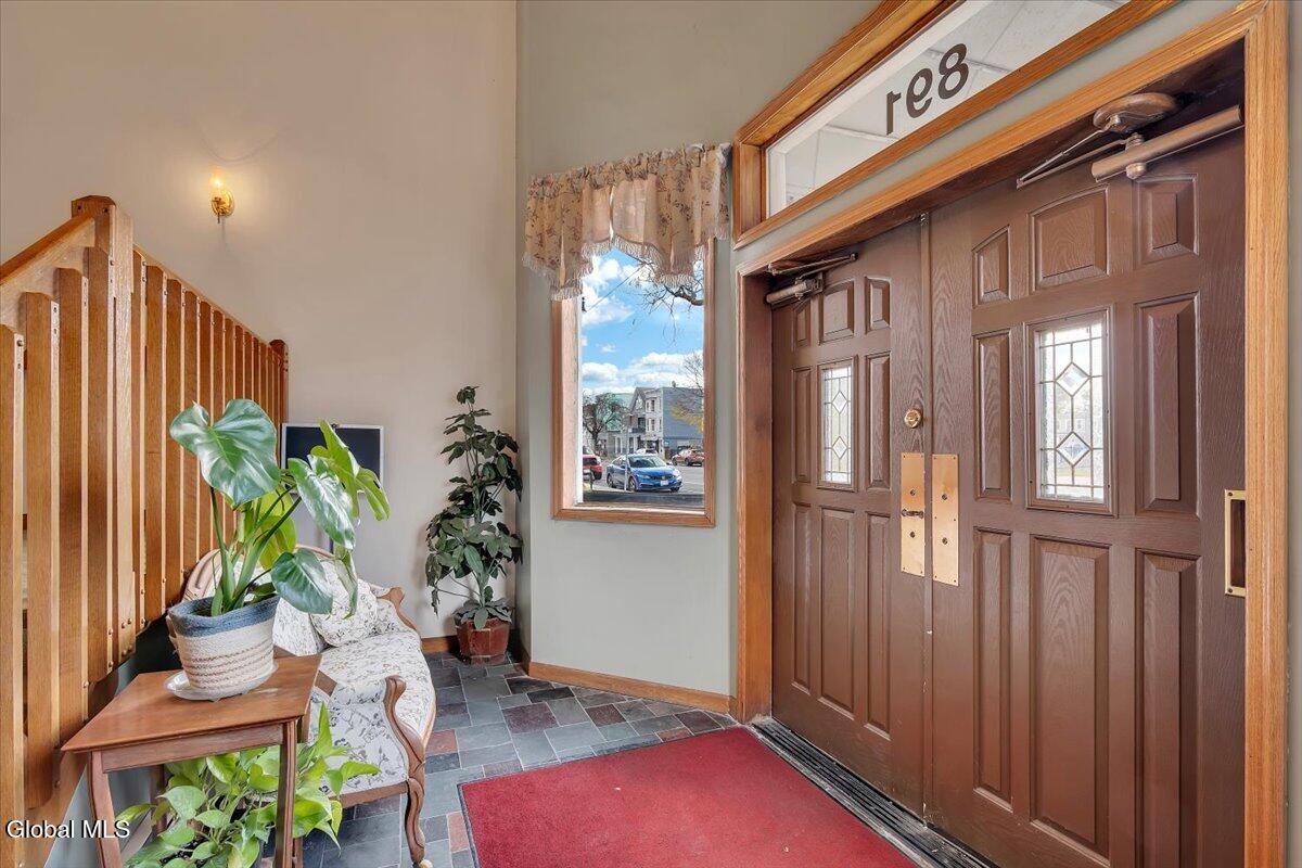 #8 photo, 891 Madison Avenue, Albany , NY 12208