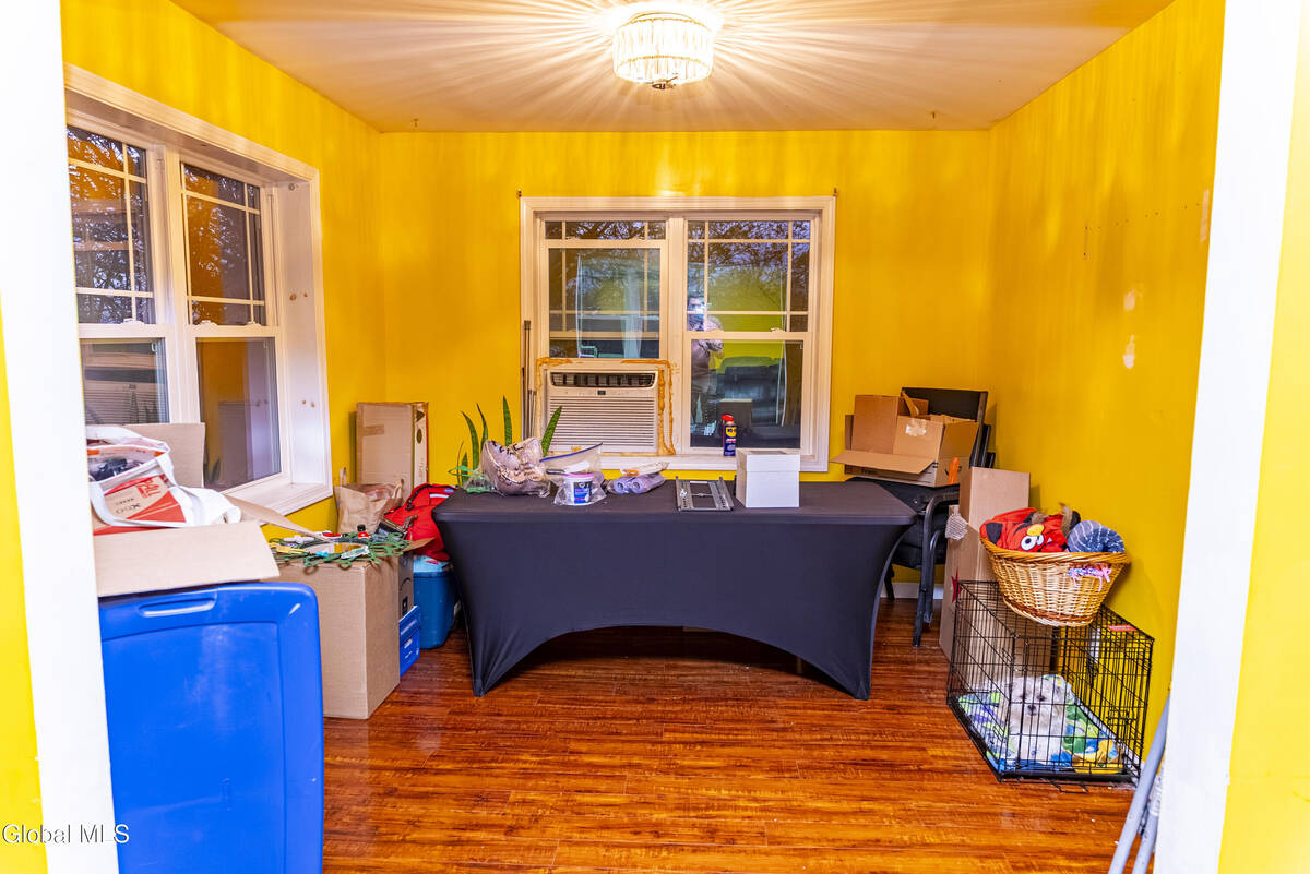 #12 photo, 160 Shaker Road, Albany , NY 12211