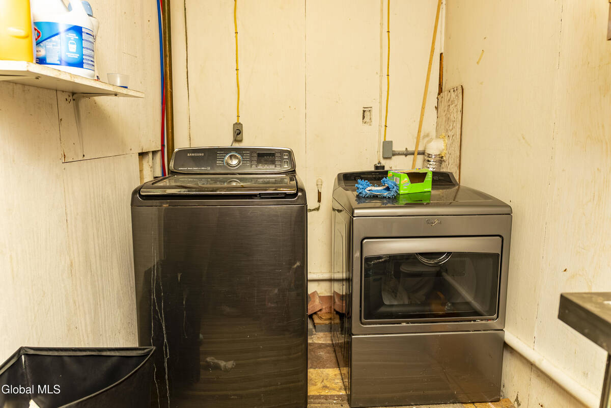 #31 photo, 160 Shaker Road, Albany , NY 12211