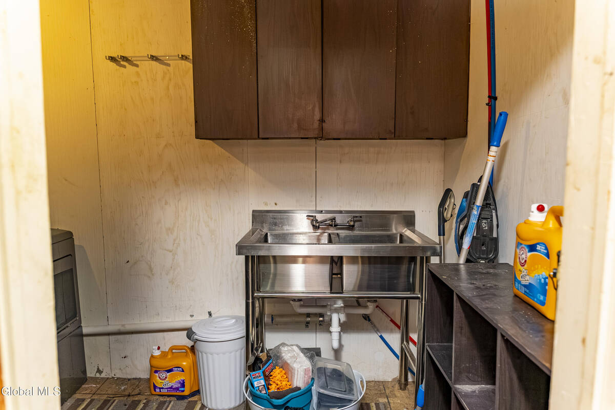 #32 photo, 160 Shaker Road, Albany , NY 12211