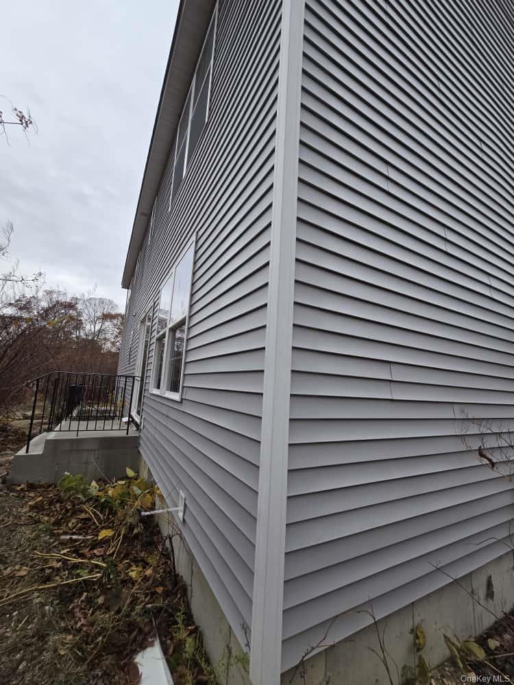 #2 photo, 21 Barbara Lane, 롱 아일랜드 Medford , NY 11763