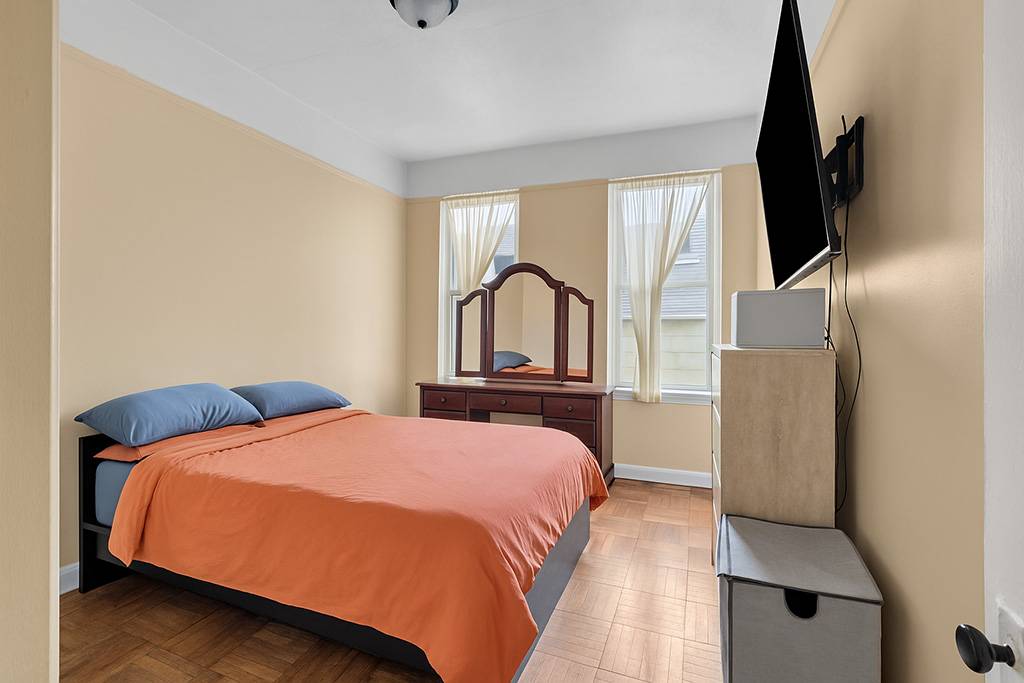 #10 photo, 2356 63rd St, Bensonhurst , NY 11204