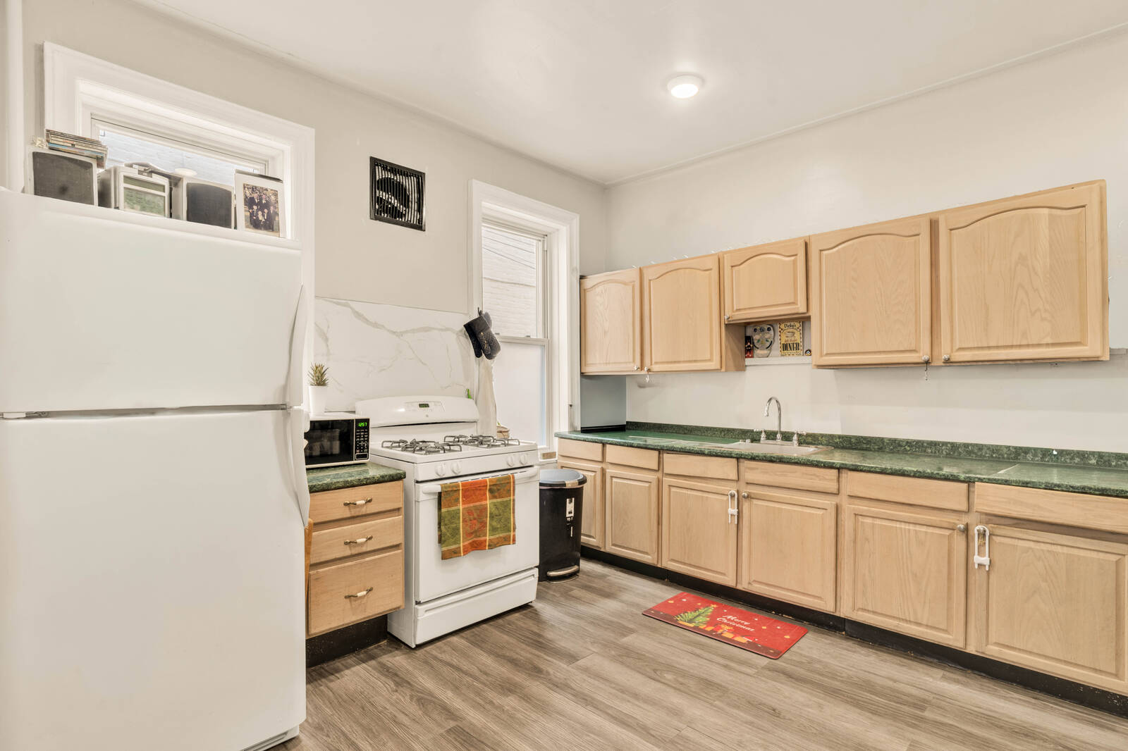 #6 photo, 2356 63rd St, Bensonhurst , NY 11204