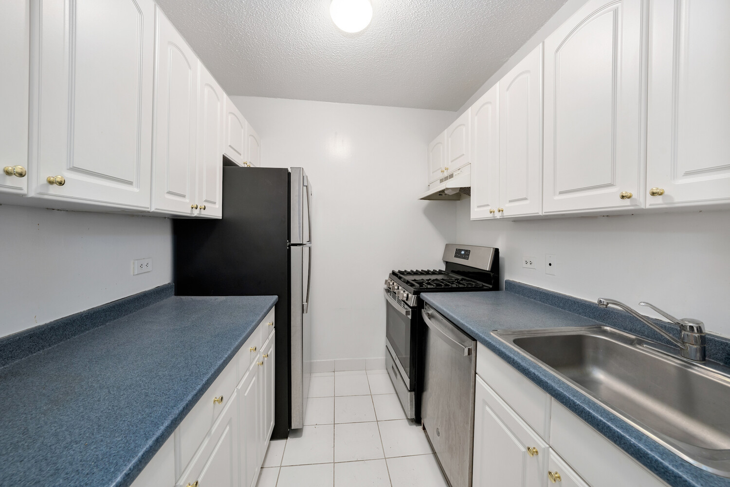 #4 photo, New York City, Yorkville , NY 10021