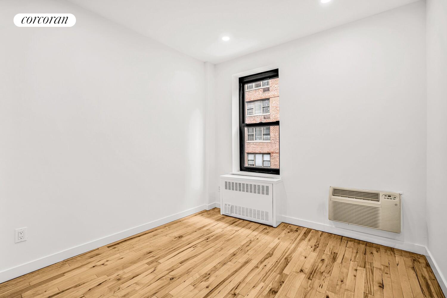 #5 photo, New York City, Yorkville , NY 10128