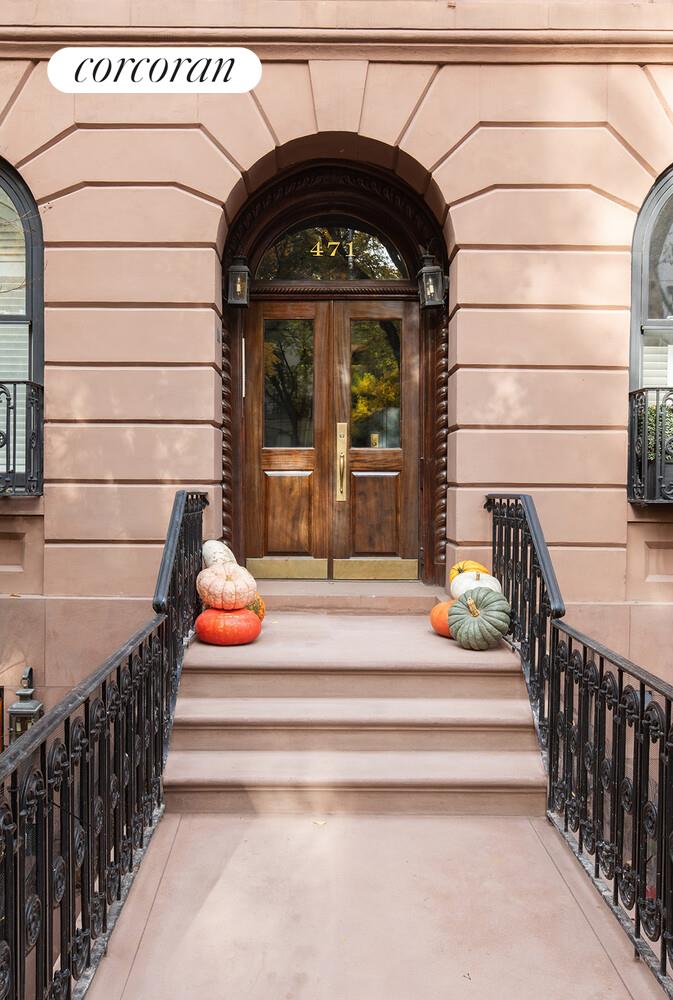 #13 photo, 471 W 22ND Street, Chelsea , NY 10011