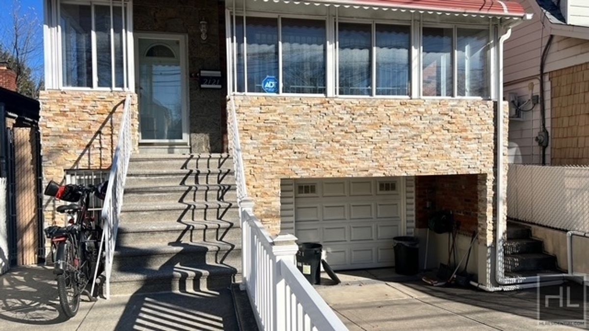 #9 photo, 2121 Kimball Street, Marine Park , NY 11234