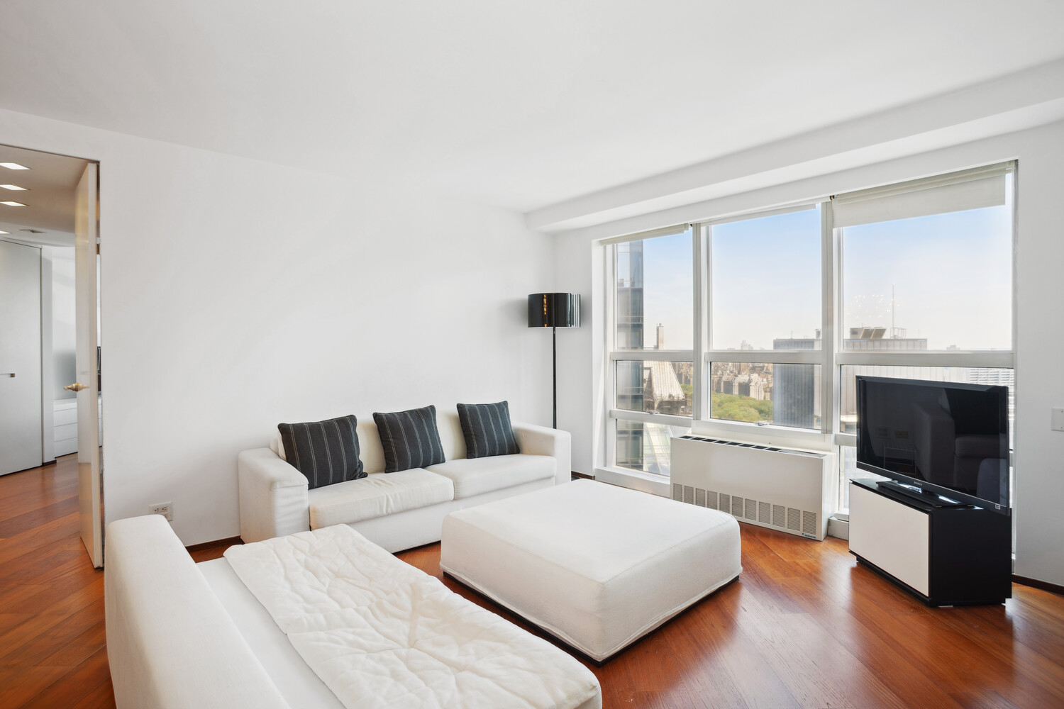 #4 photo, New York City, Midtown , NY 10019