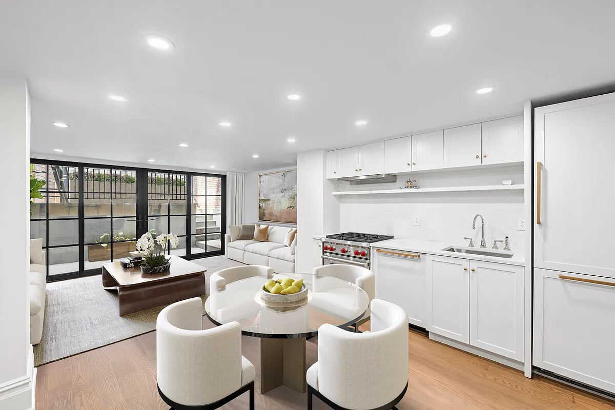 #1 photo, New York City, West Village , NY 10014