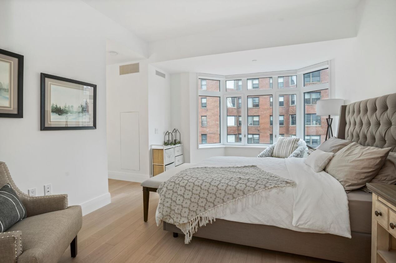 #9 photo, 200 E 83RD Street, Yorkville , NY 10028