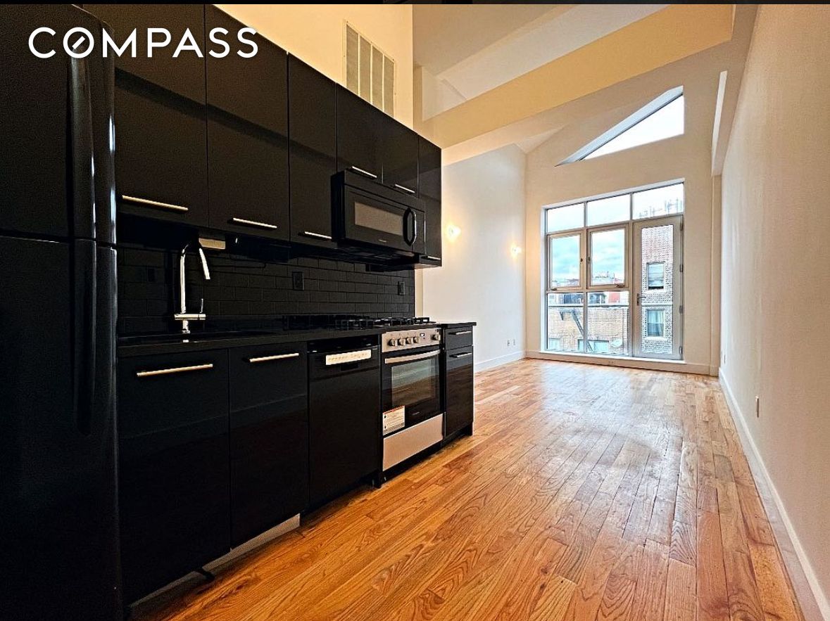 #1 photo, Brooklyn, Williamsburg , NY 11206