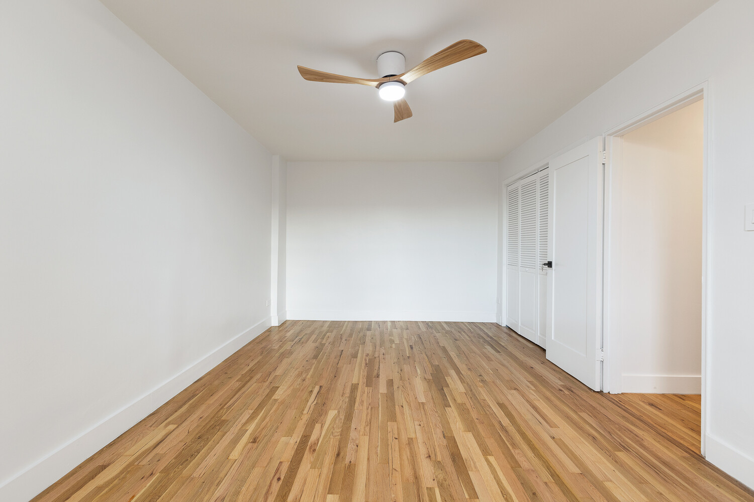 #13 photo, 525 OCEAN Parkway, Kensington , NY 11218