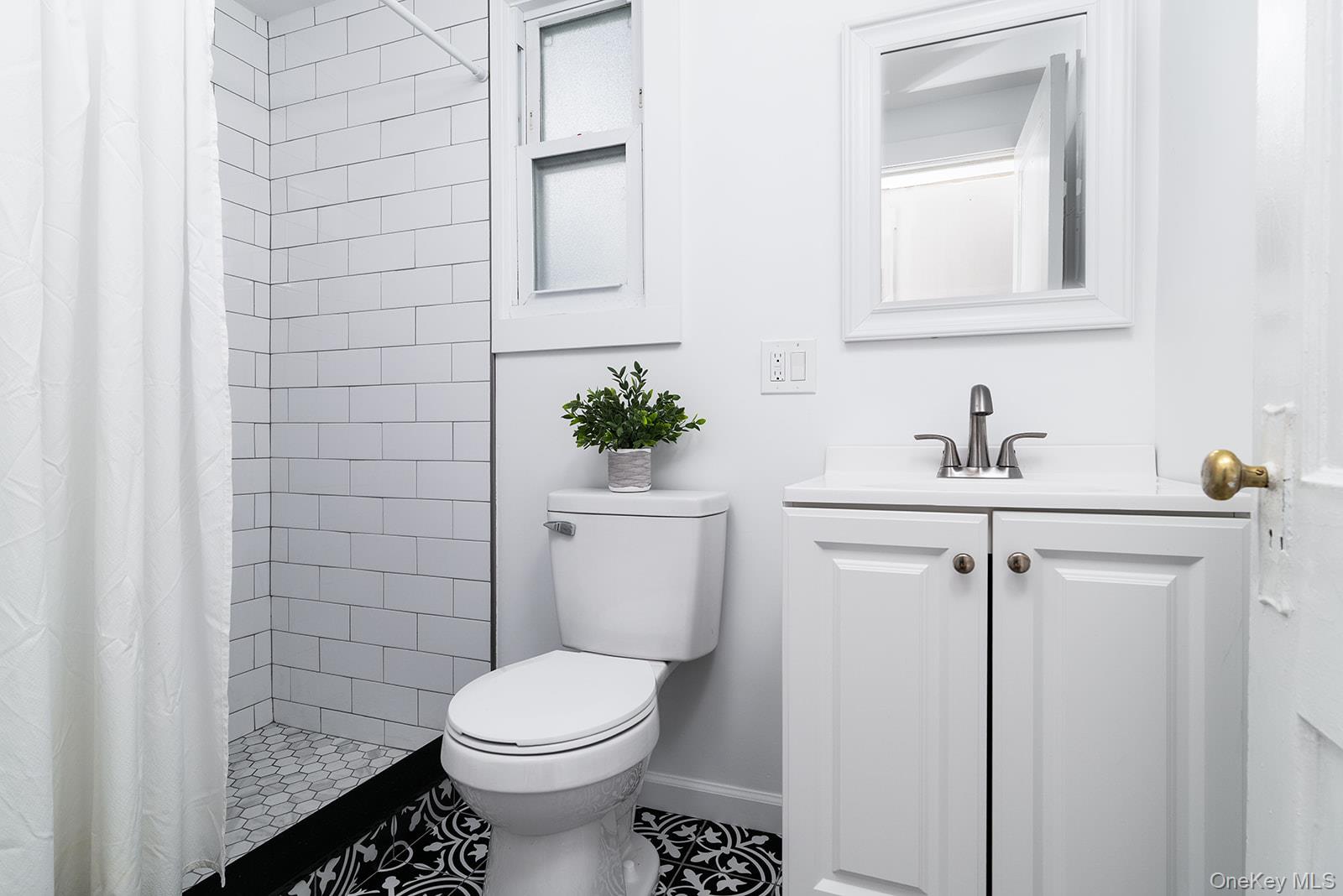 #5 photo, 103 W Erie Street, Blauvelt , NY 10913