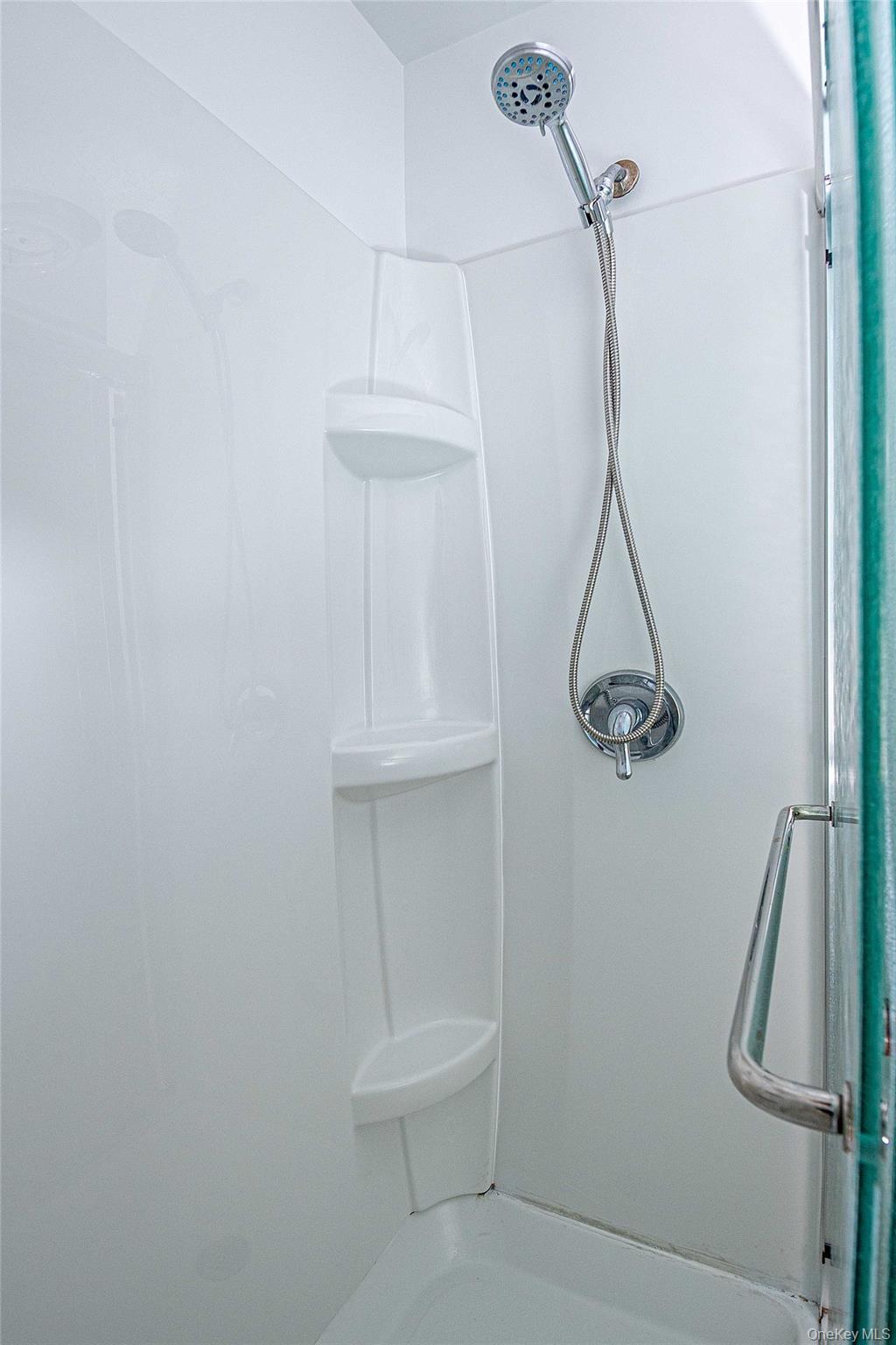 #14 photo, 216 Hoyt Street, 纽约州 Port Ewen , NY 12466