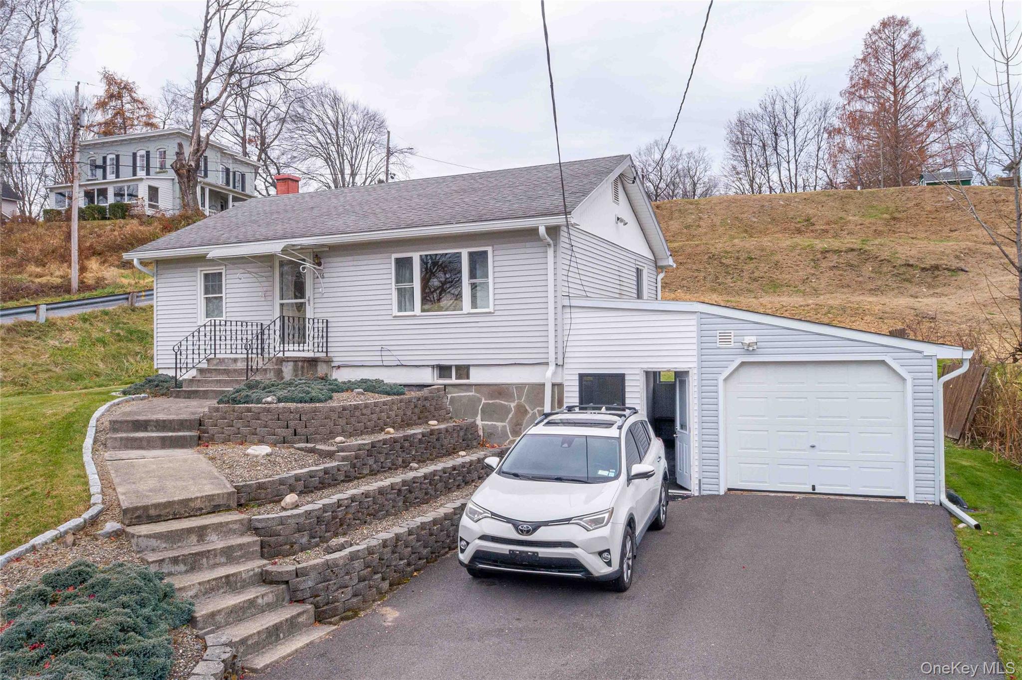 #2 photo, 216 Hoyt Street, 纽约州 Port Ewen , NY 12466