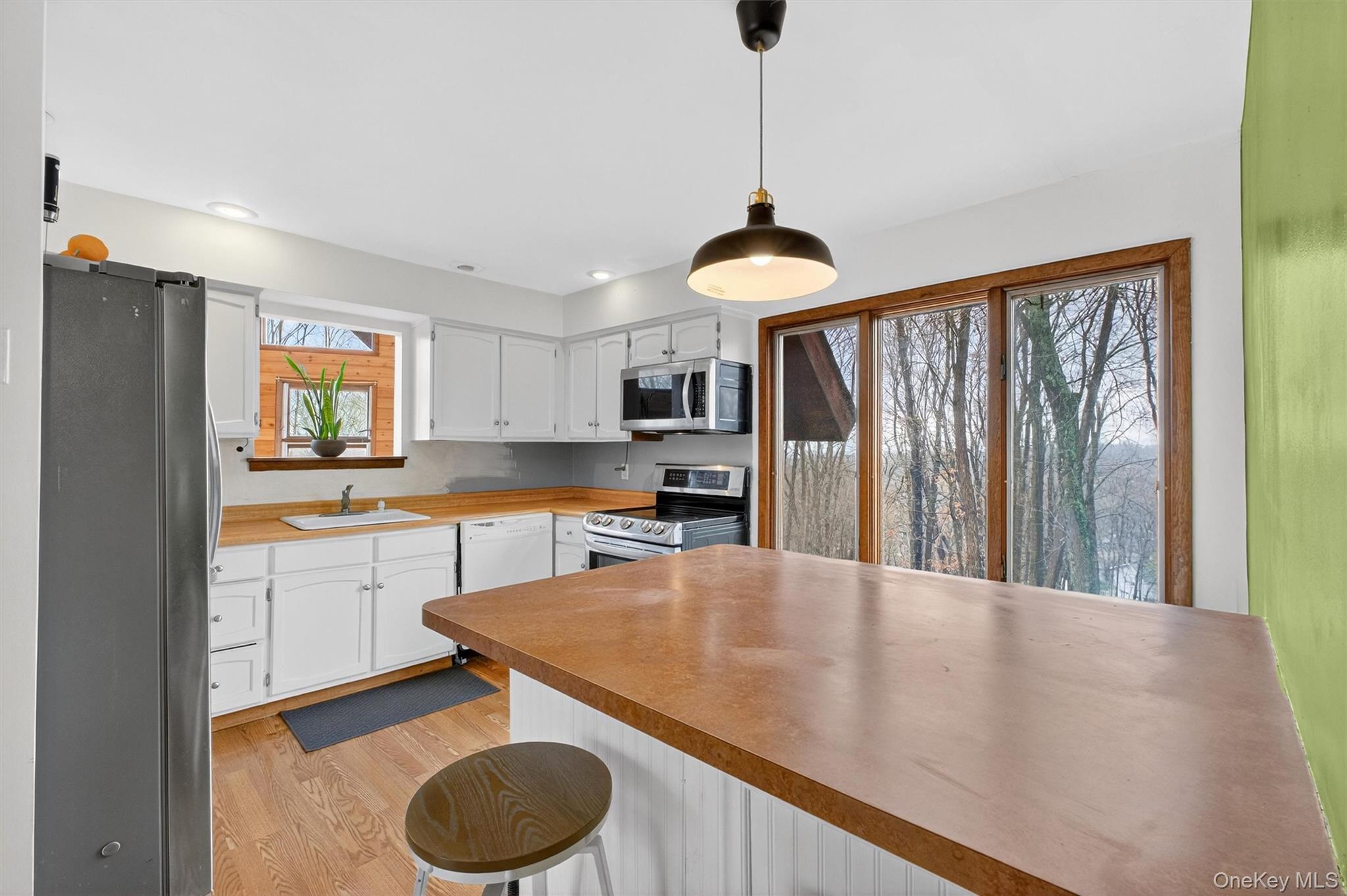 #13 photo, 74 Brandy Lane, 뉴욕주 Wappingers Falls , NY 12590