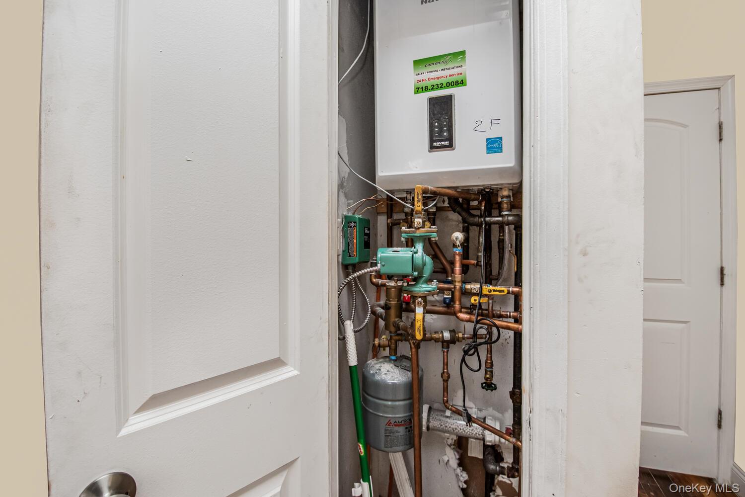 #13 photo, 965 E 226th Street, Bronx , NY 10466