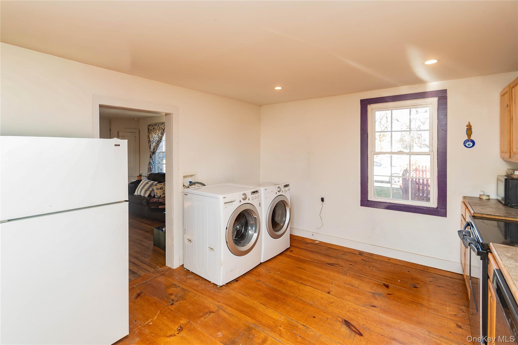 #7 photo, 147 Broadway, 纽约州 Port Ewen , NY 12466