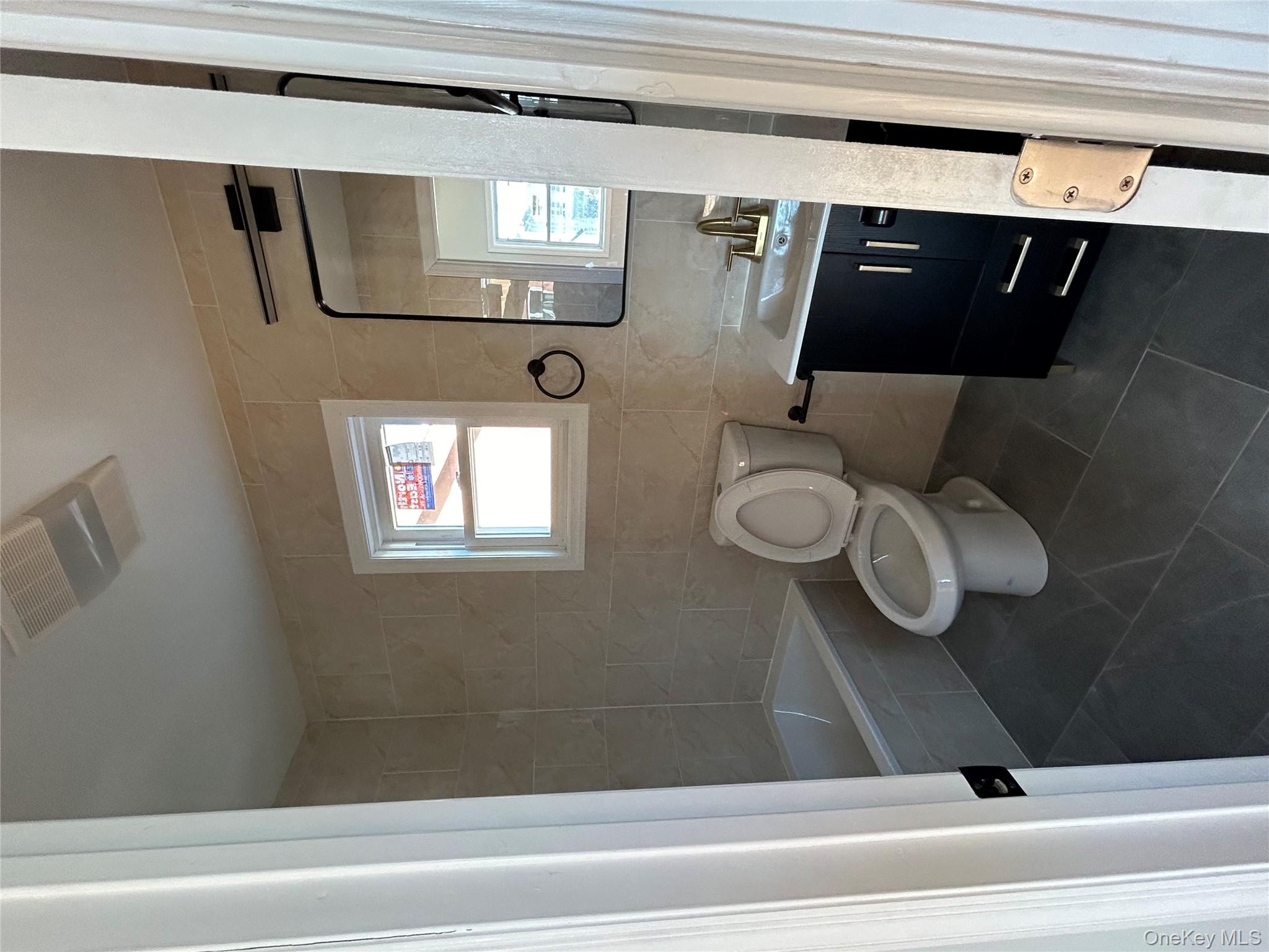 #7 photo, 110-33 178th Street, كوينز Jamaica , NY 11433