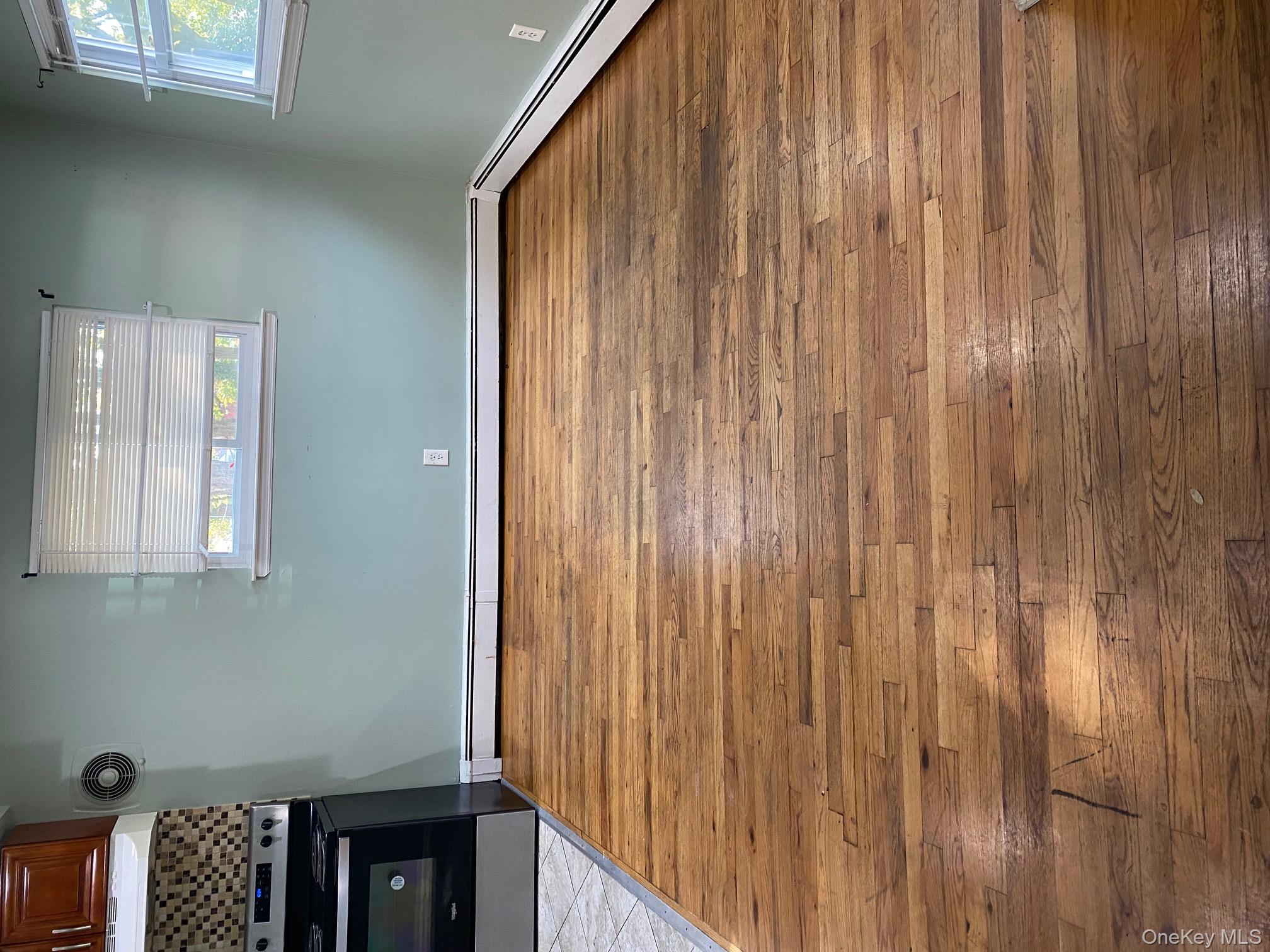 #3 photo, 16 W 18th Street, Huntington Station , NY 11746