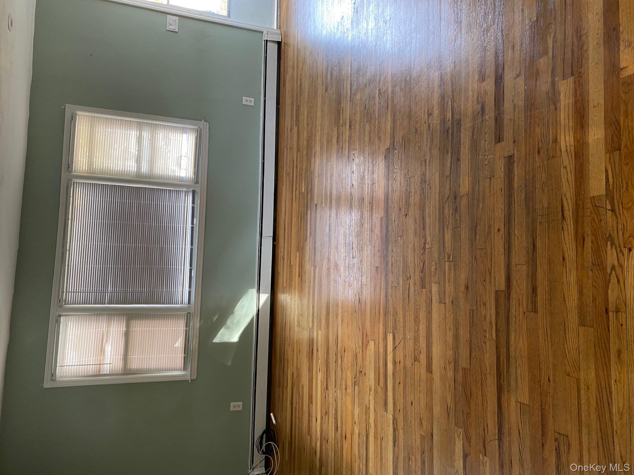 #5 photo, 16 W 18th Street, Huntington Station , NY 11746