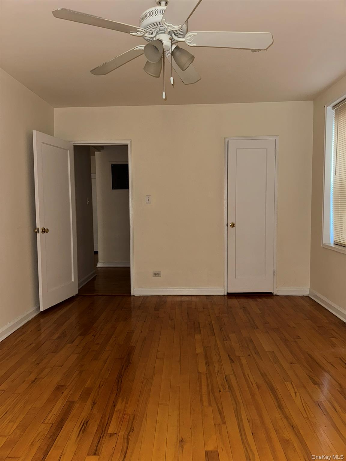 #11 photo, 88-10 34th Avenue, 뉴욕퀸즈 Jackson Heights , NY 11372