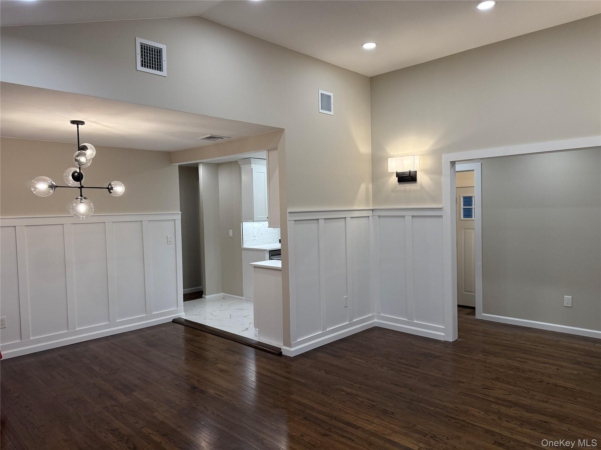 #11 photo, 12 Hampton Road, 东长岛 Sound Beach , NY 11789