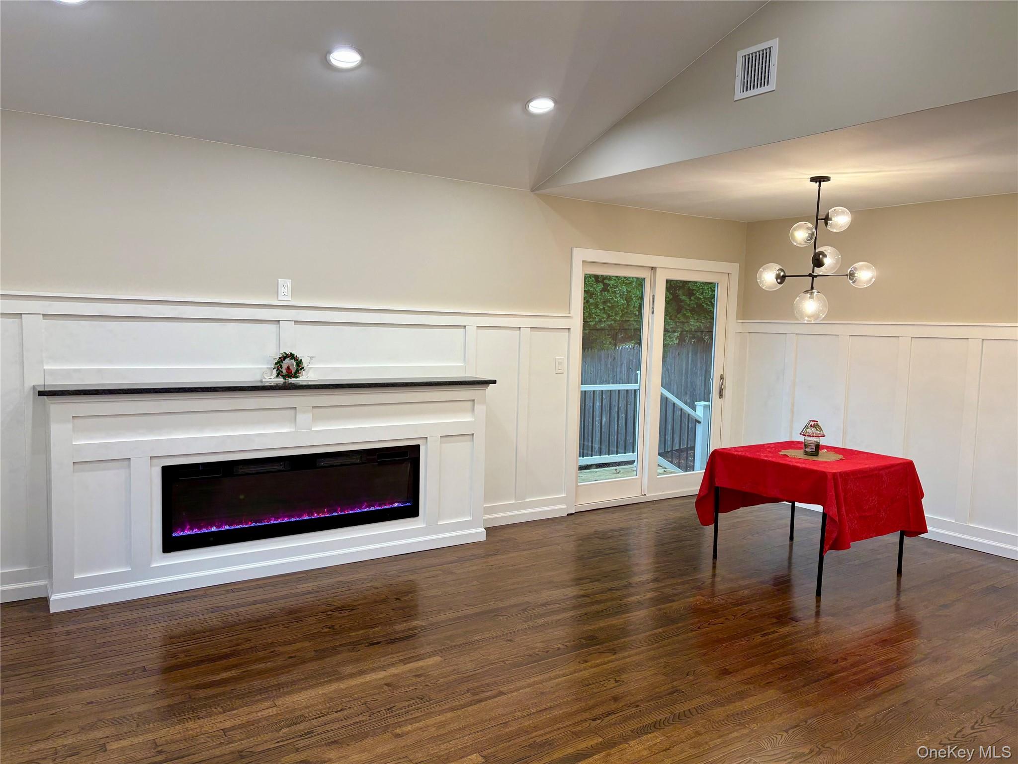 #13 photo, 12 Hampton Road, 东长岛 Sound Beach , NY 11789