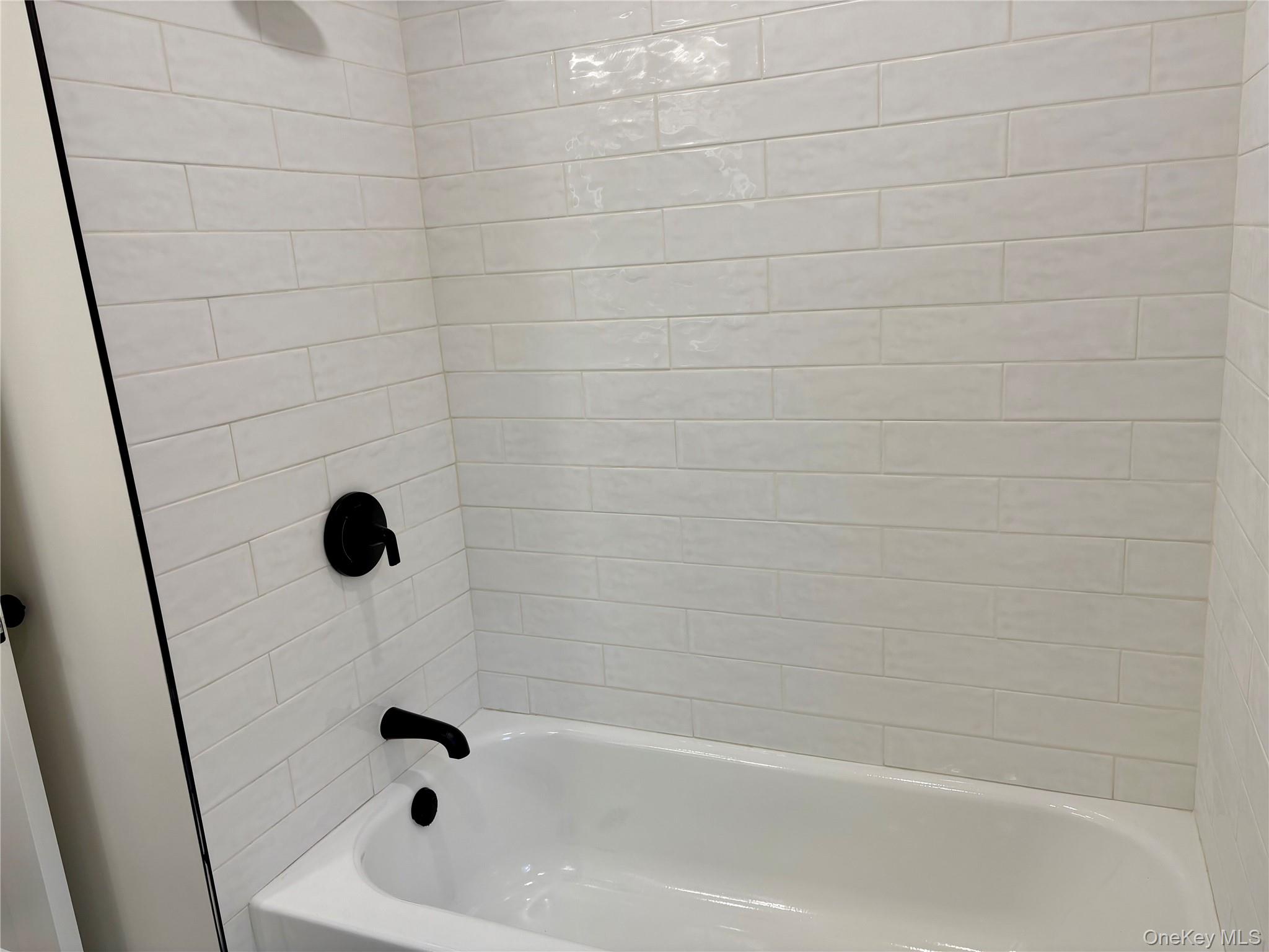 #16 photo, 12 Hampton Road, 东长岛 Sound Beach , NY 11789