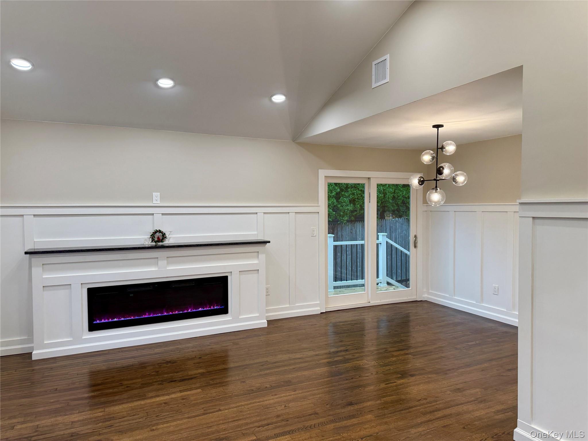 #6 photo, 12 Hampton Road, 东长岛 Sound Beach , NY 11789