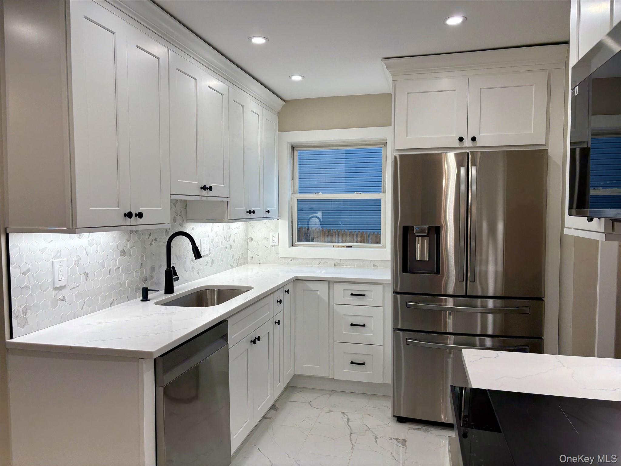 #9 photo, 12 Hampton Road, 东长岛 Sound Beach , NY 11789