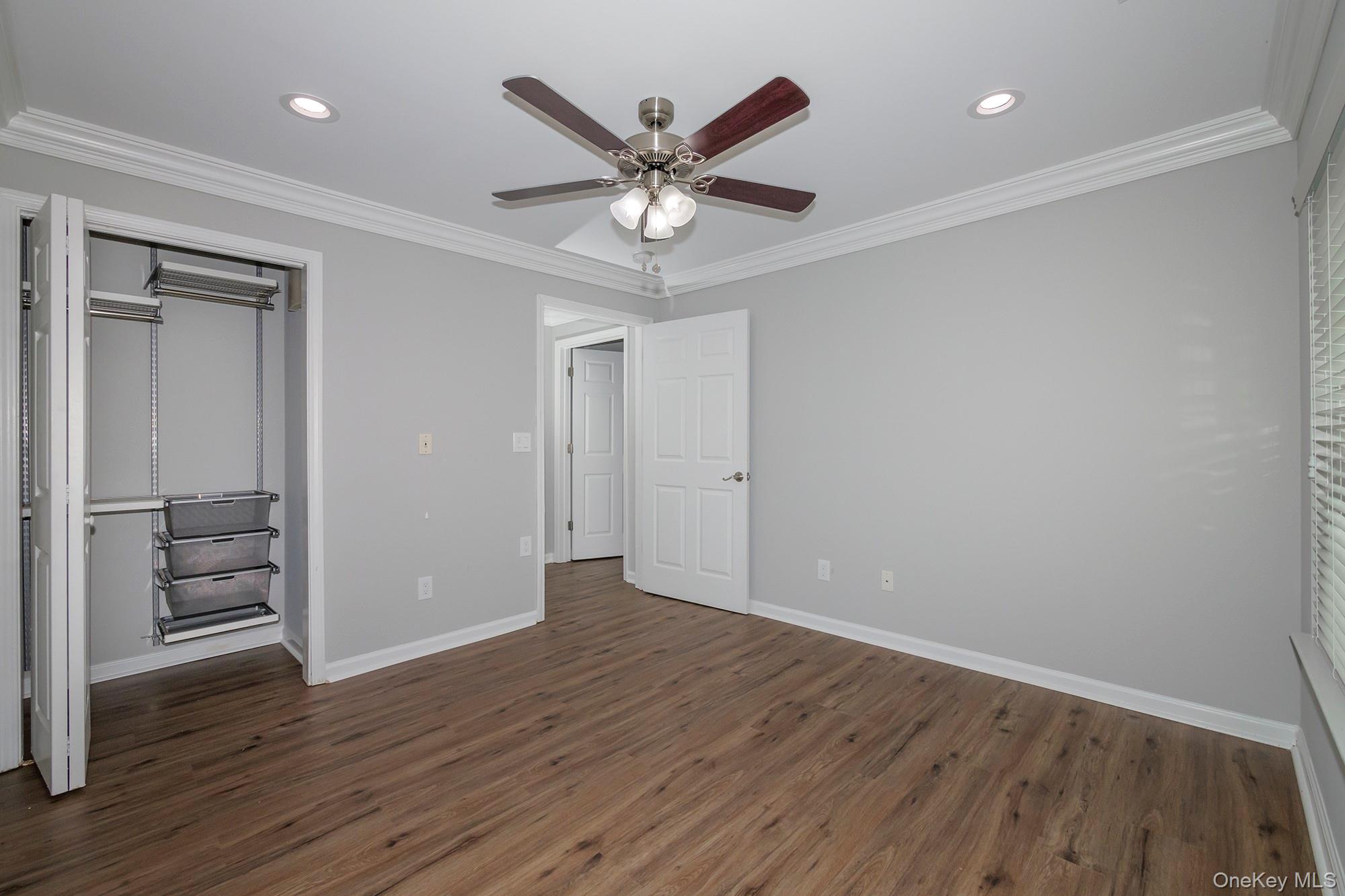 #10 photo, 1301 Dolphin Lane, מחוז סאפוק Holbrook , NY 11741