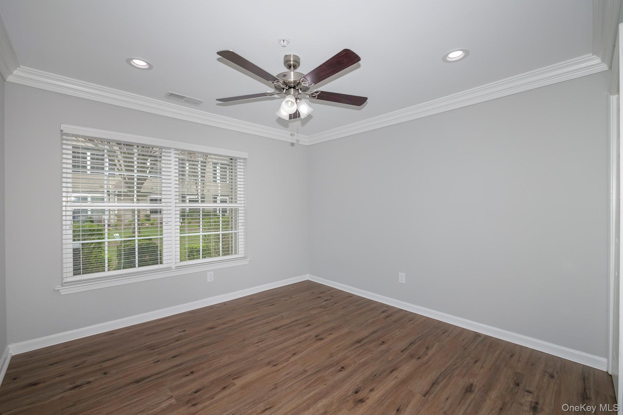 #9 photo, 1301 Dolphin Lane, מחוז סאפוק Holbrook , NY 11741