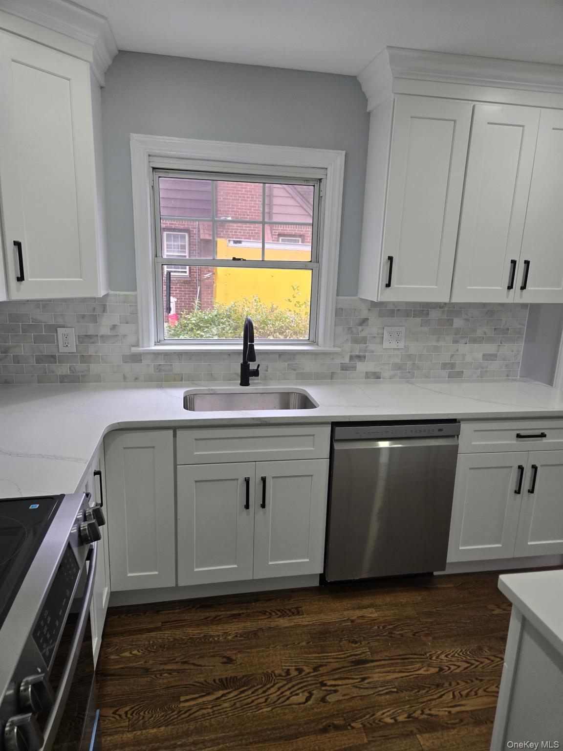 #2 photo, 321 Oakford Street, מחוז נסאו West Hempstead , NY 11552