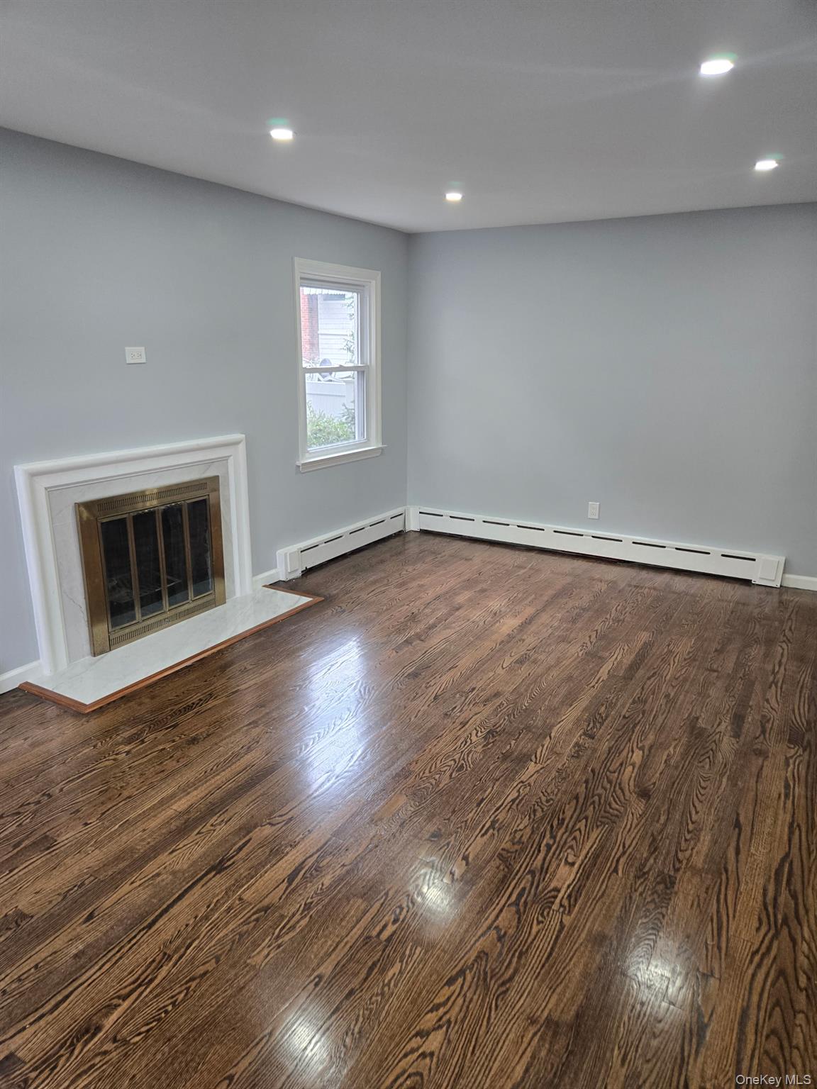 #4 photo, 321 Oakford Street, מחוז נסאו West Hempstead , NY 11552