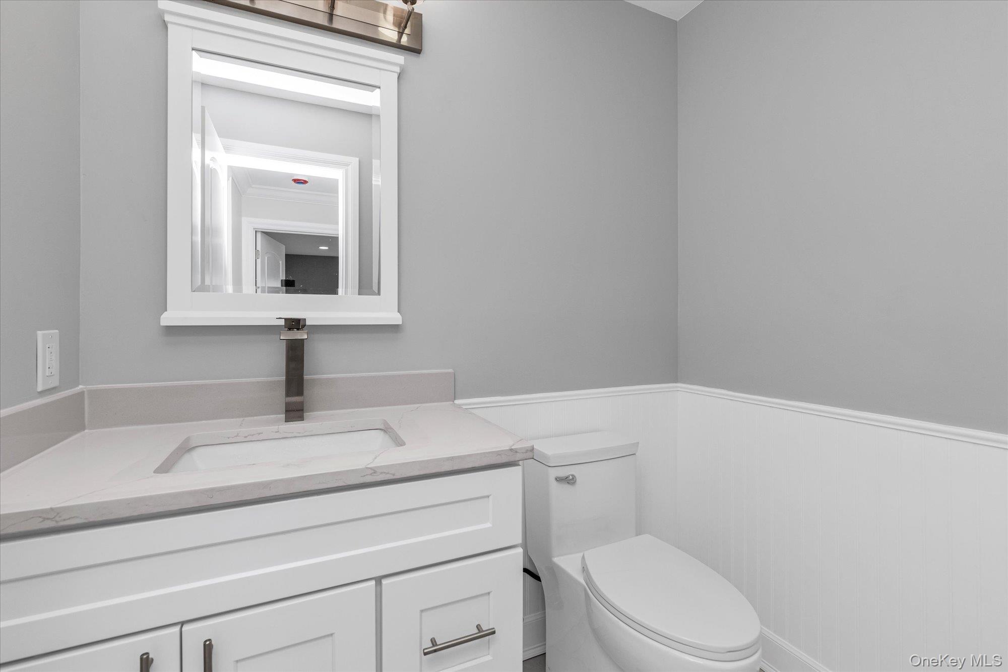 #11 photo, 33 Prentice Road, Levittown , NY 11756