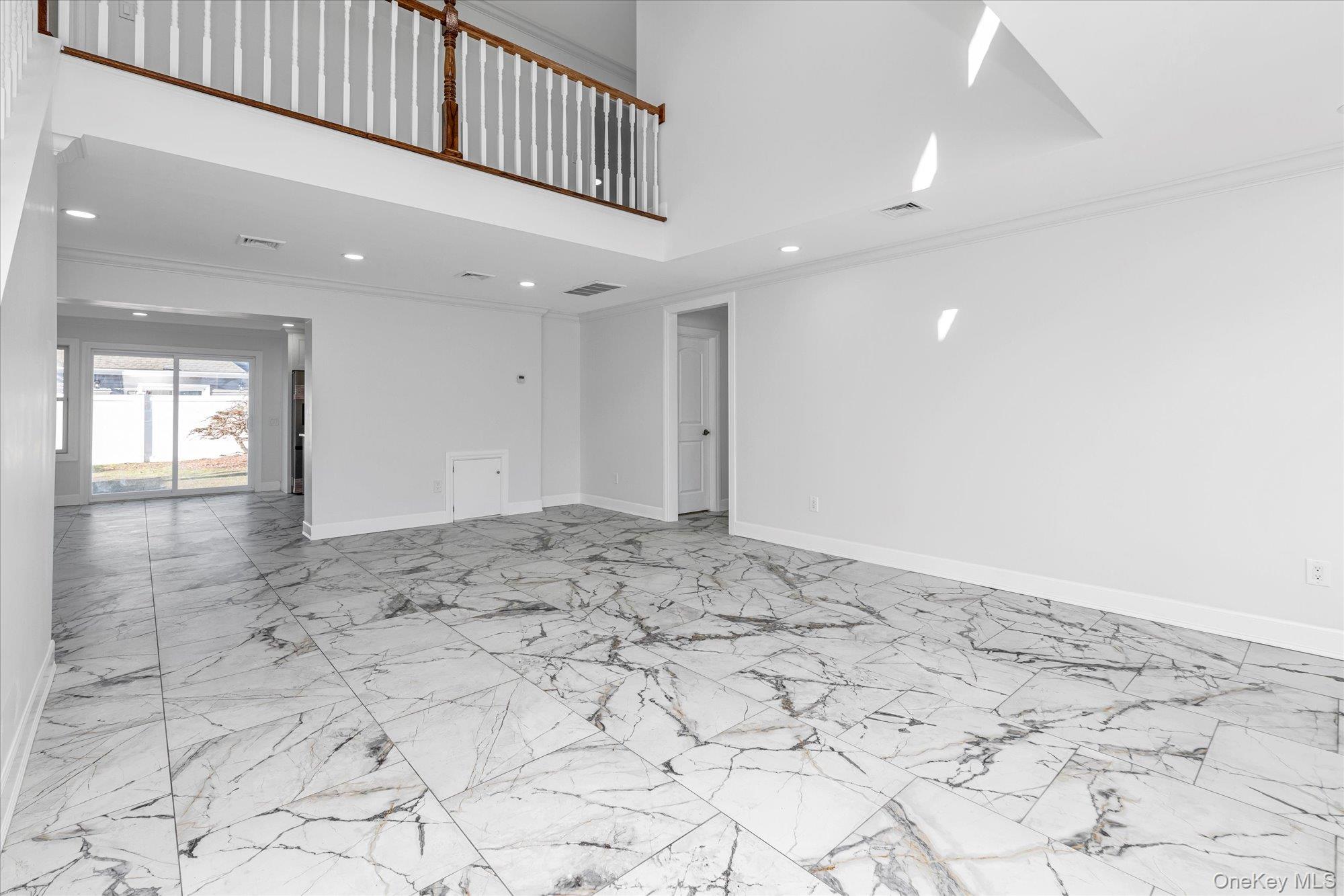 #4 photo, 33 Prentice Road, Levittown , NY 11756