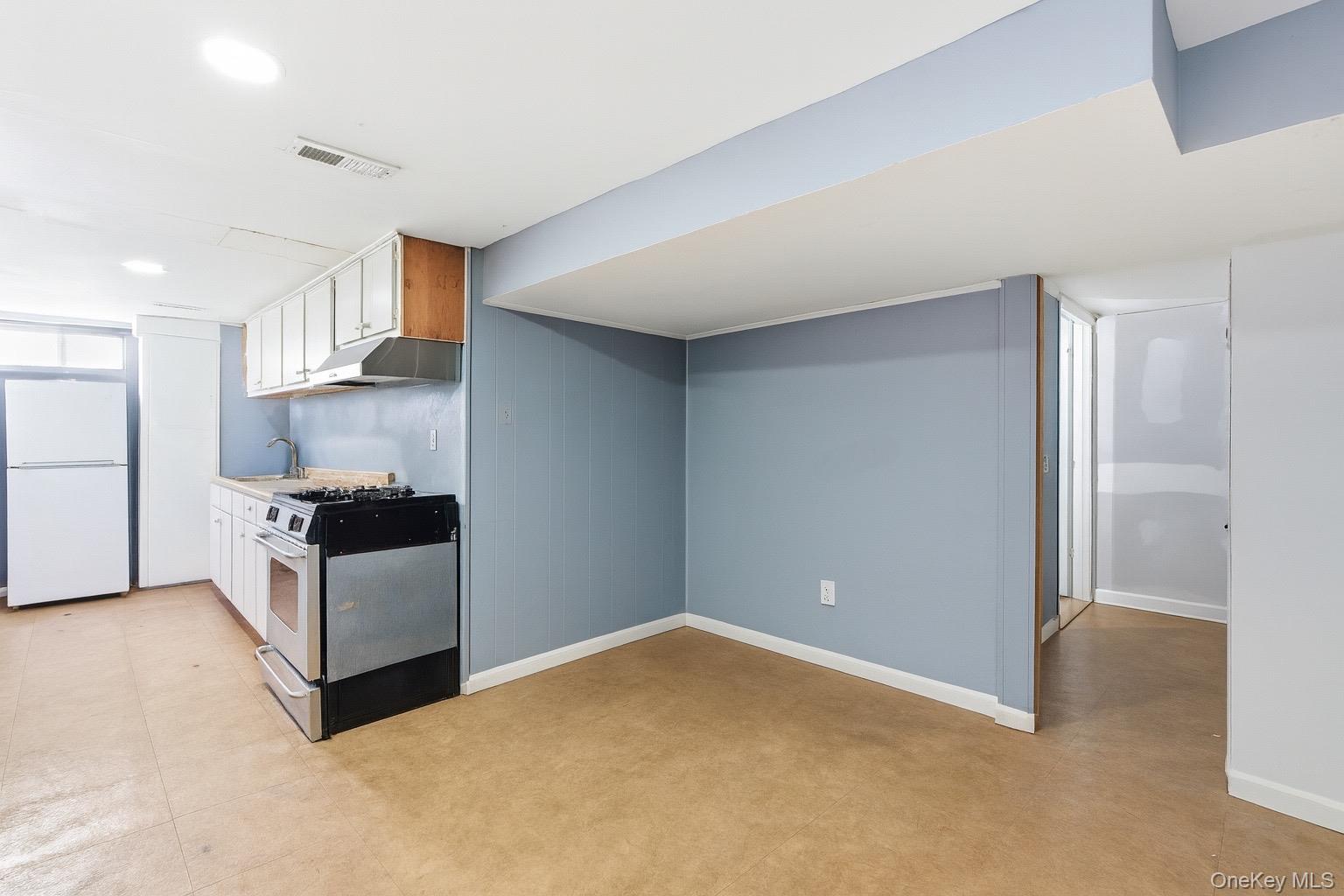 #12 photo, 103 Timberline Drive, Brentwood , NY 11717