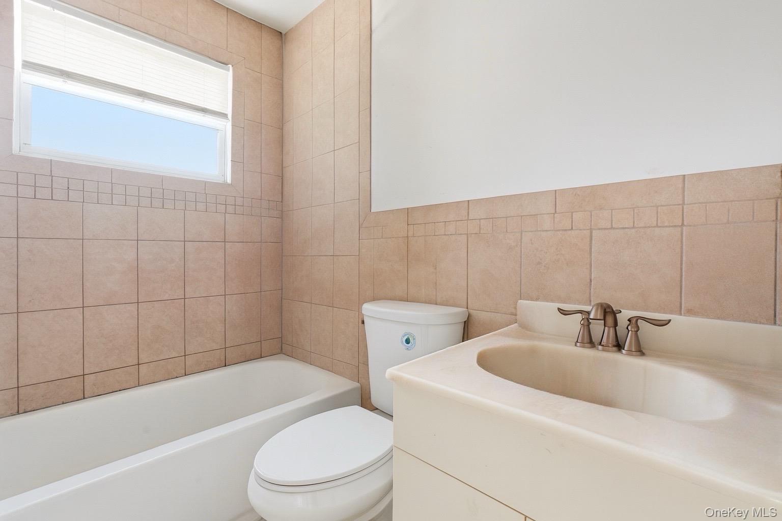 #13 photo, 103 Timberline Drive, Brentwood , NY 11717