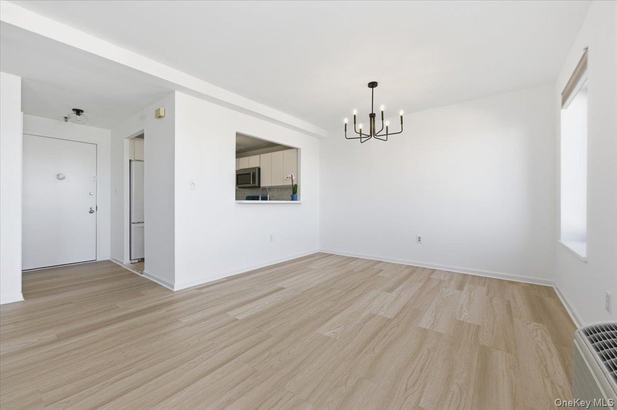 #7 photo, 100 W Broadway, Long Beach , NY 11561