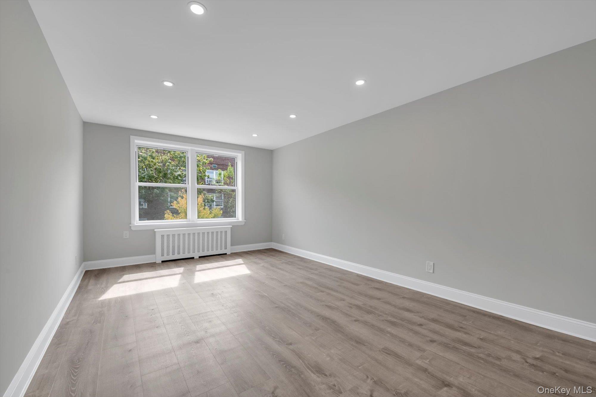 #7 photo, 141-11 78th Rd, Куинс ‖ Flushing , NY 11367