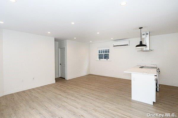 #7 photo, 1415 Old Northern Boulevard, Roslyn , NY 11576