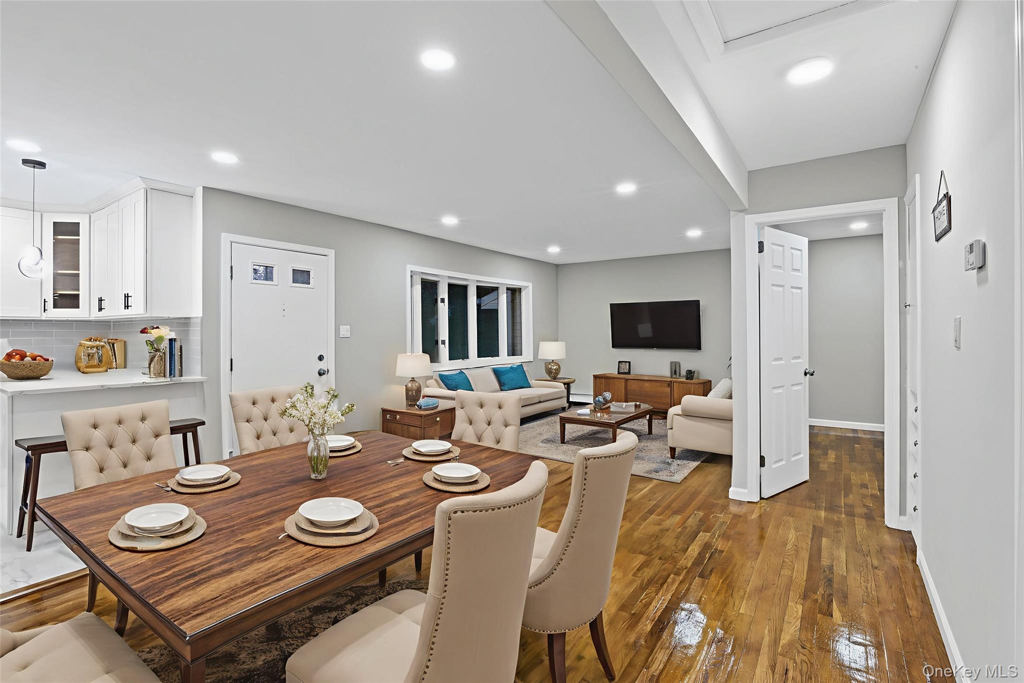 #8 photo, 201 Hilltop Drive, Brentwood , NY 11717