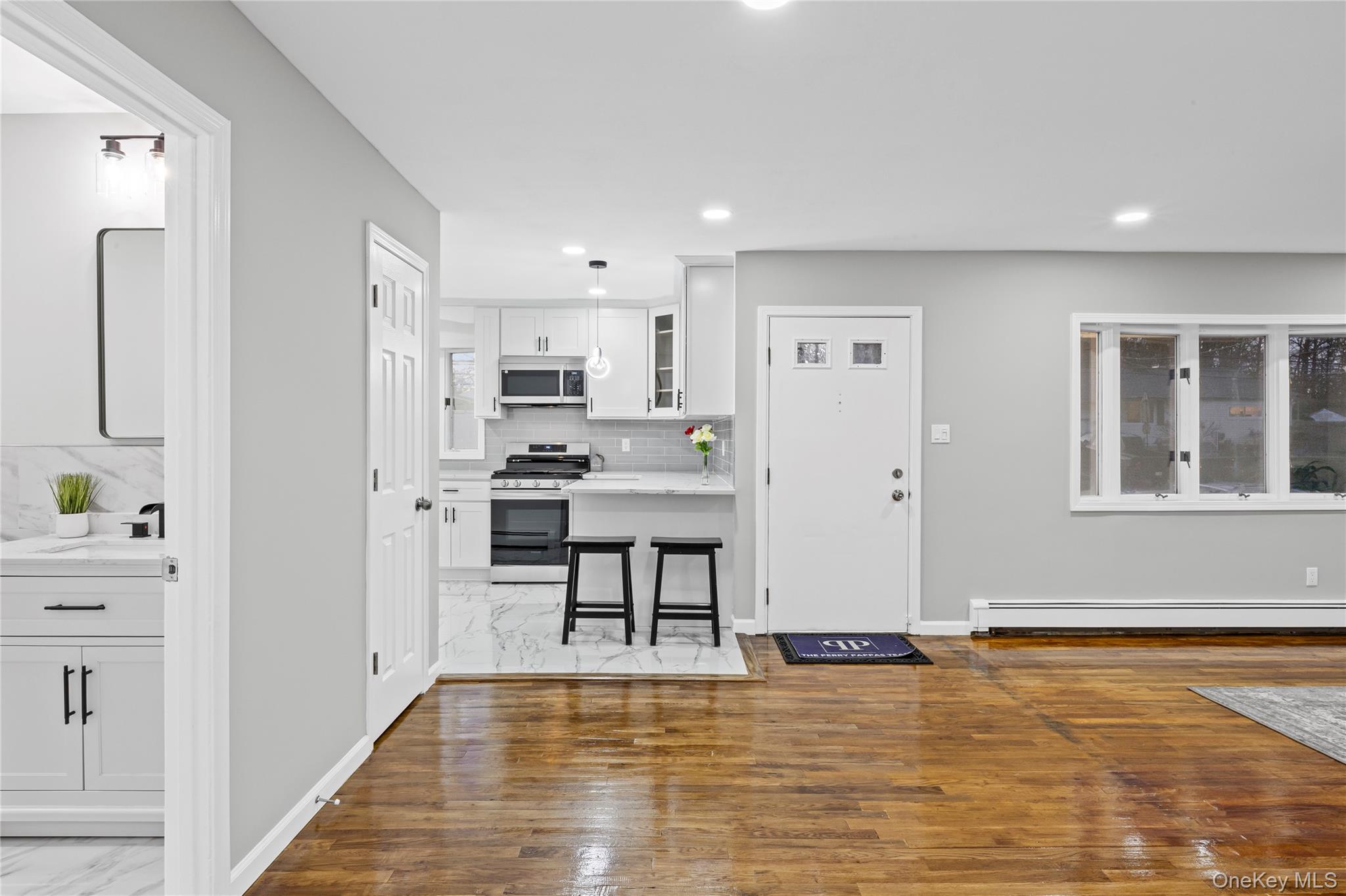 #9 photo, 201 Hilltop Drive, Brentwood , NY 11717