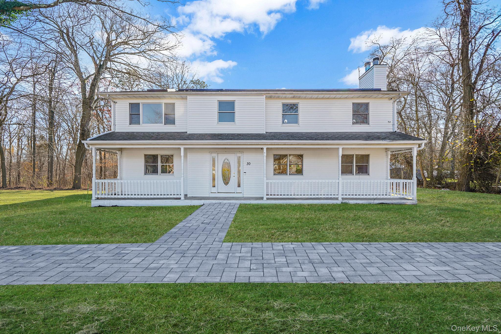 #2 photo, 30 Half Mile Road, מחוז סאפוק Middle Island , NY 11953